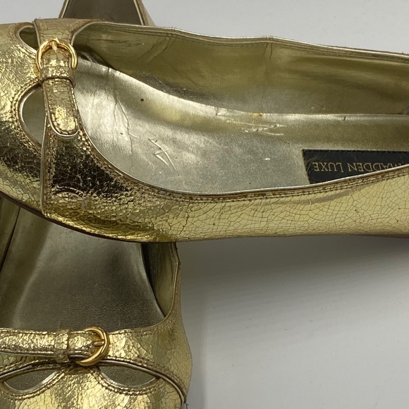 Used Crackled Gold Steve Madden Luxe Flats - Picture 8 of 15